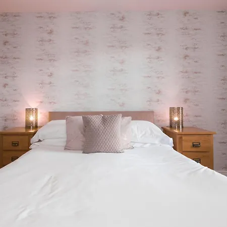 Sandfordarms Hotel